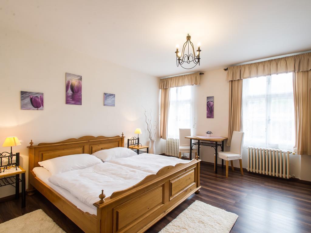 舒玛瓦酒店 Vyšší Brod 客房 照片