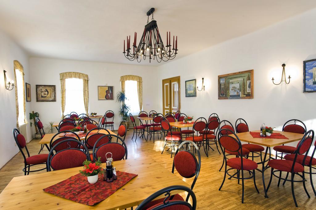 舒玛瓦酒店 Vyšší Brod 外观 照片